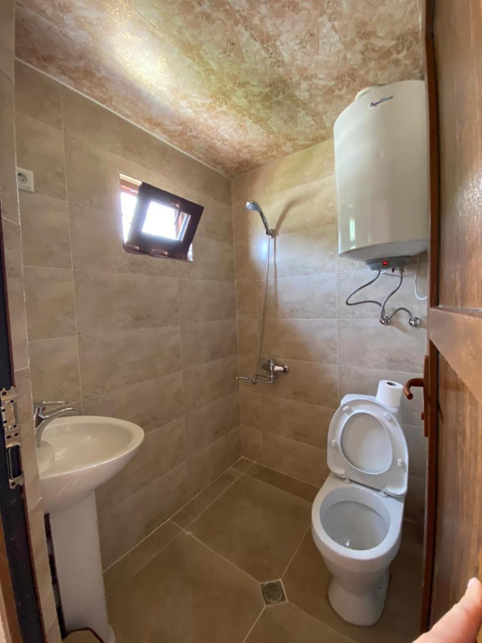 Cottage Qel Mestia Rom bilde